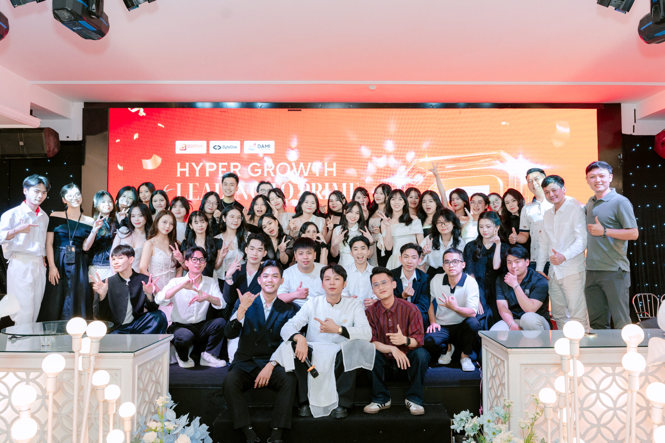 Hình ảnh đội ngũ